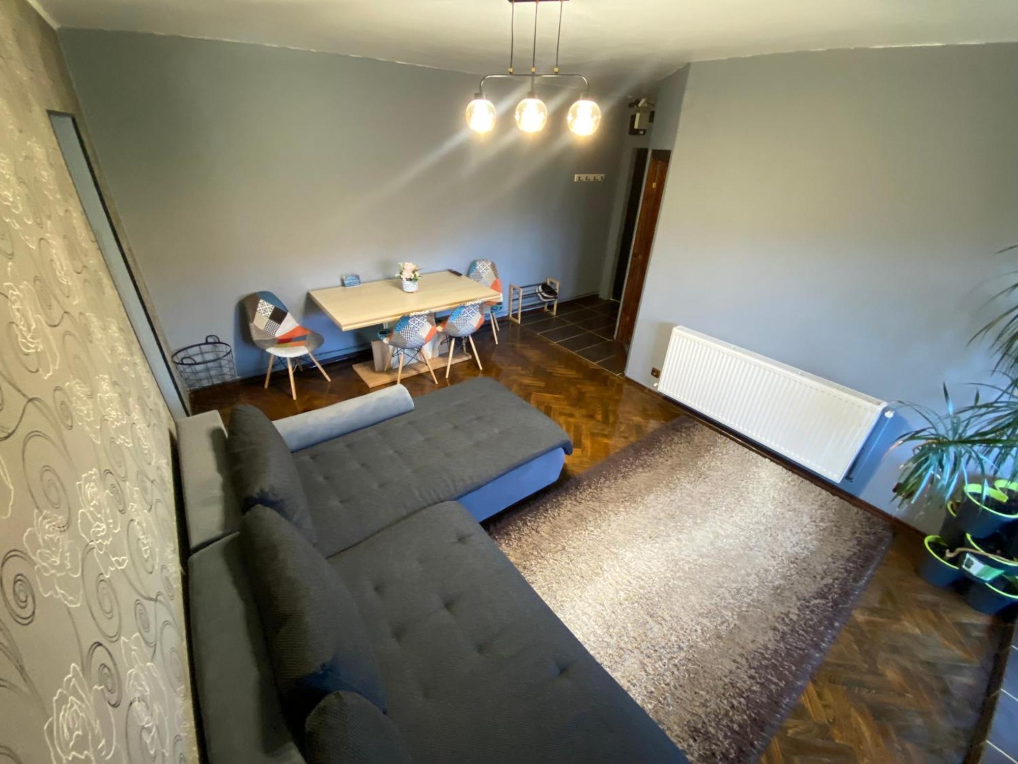 Comfort Home Apartment 2 Petrozsény Kültér fotó